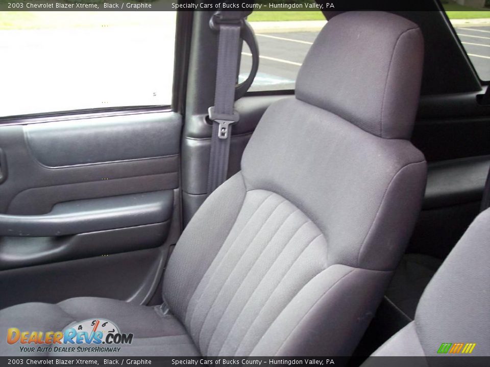 2003 Chevrolet Blazer Xtreme Black / Graphite Photo #34