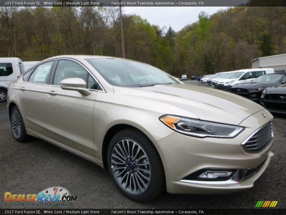 2017 Ford Fusion SE White Gold / Medium Light Stone Photo #3