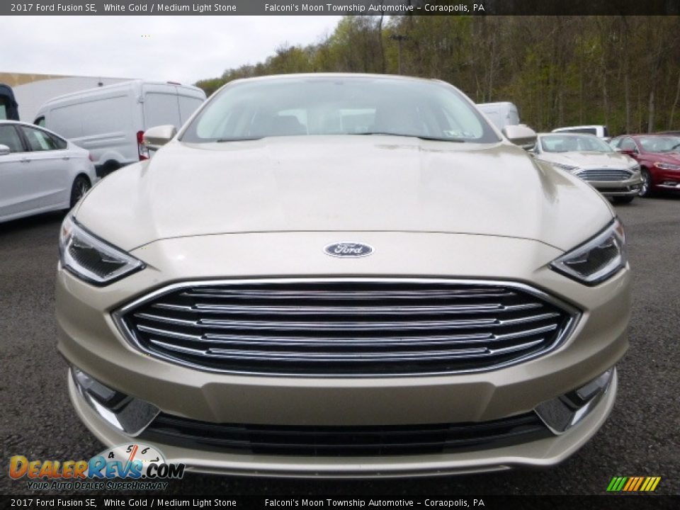 2017 Ford Fusion SE White Gold / Medium Light Stone Photo #4