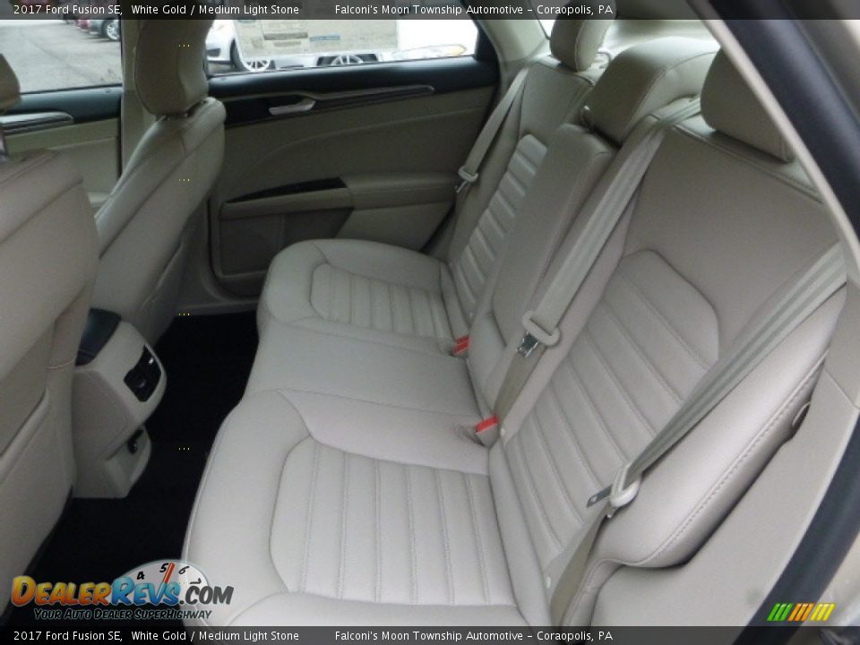 2017 Ford Fusion SE White Gold / Medium Light Stone Photo #8