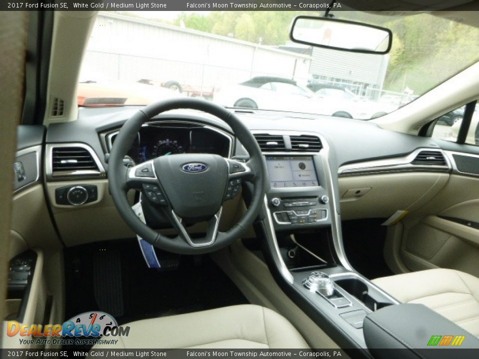 2017 Ford Fusion SE White Gold / Medium Light Stone Photo #9