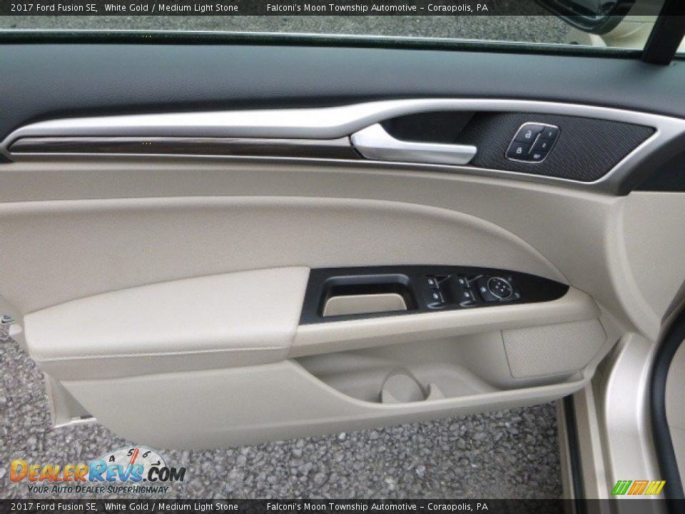 2017 Ford Fusion SE White Gold / Medium Light Stone Photo #10