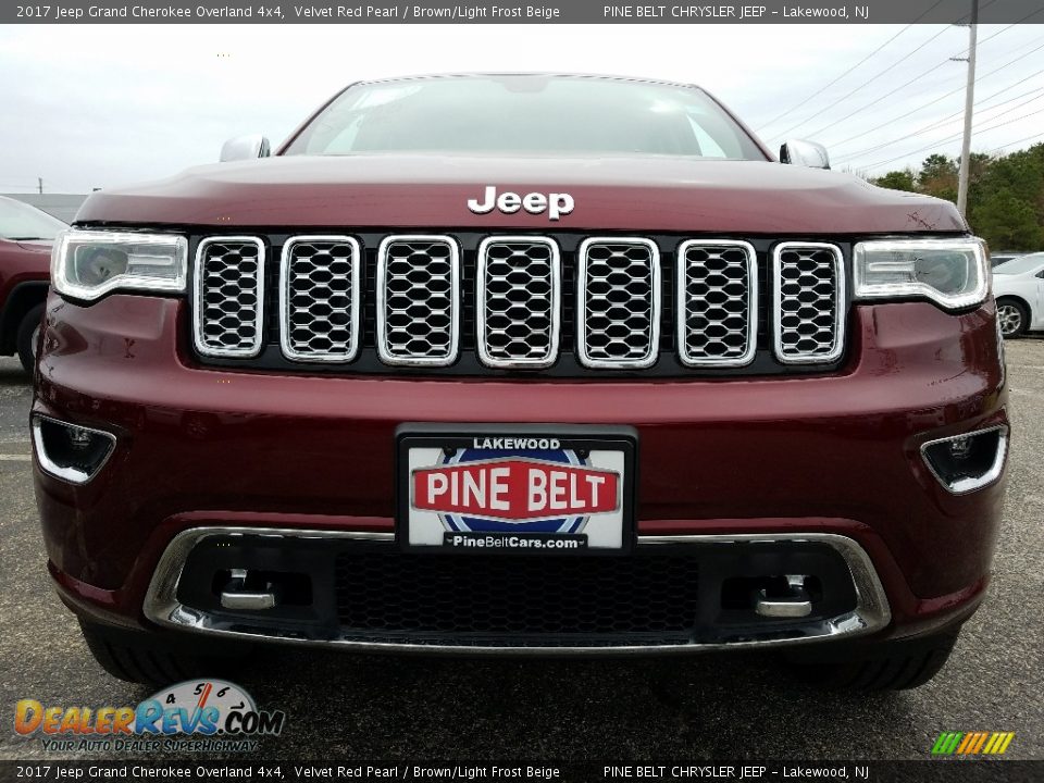 2017 Jeep Grand Cherokee Overland 4x4 Velvet Red Pearl / Brown/Light Frost Beige Photo #2