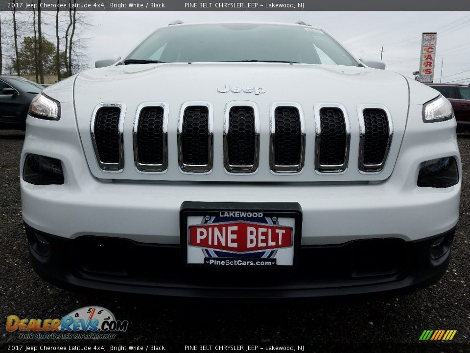 2017 Jeep Cherokee Latitude 4x4 Bright White / Black Photo #2