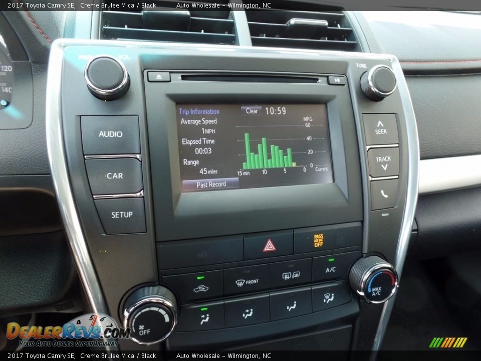 2017 Toyota Camry SE Creme Brulee Mica / Black Photo #17