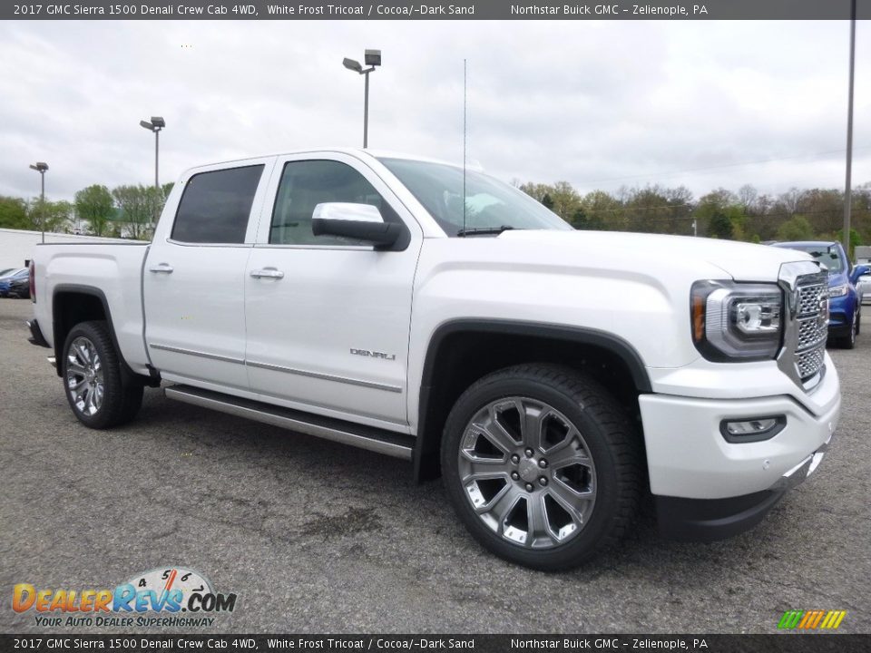 Front 3/4 View of 2017 GMC Sierra 1500 Denali Crew Cab 4WD Photo #3