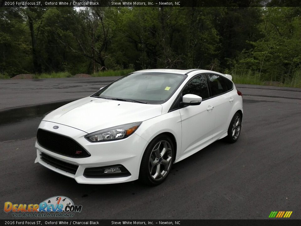2016 Ford Focus ST Oxford White / Charcoal Black Photo #2