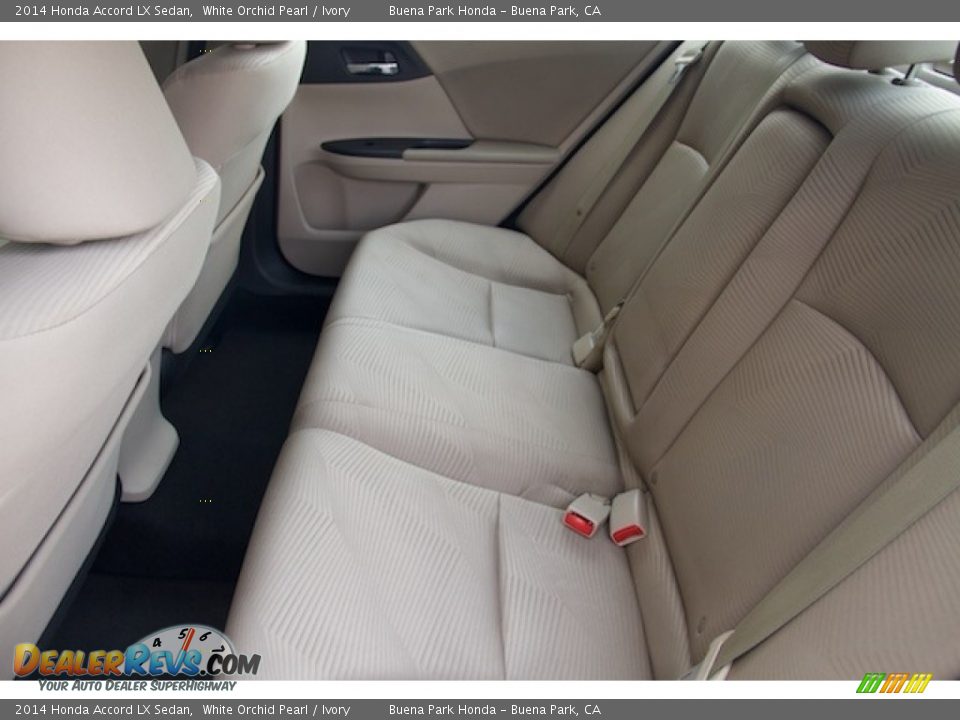 2014 Honda Accord LX Sedan White Orchid Pearl / Ivory Photo #4