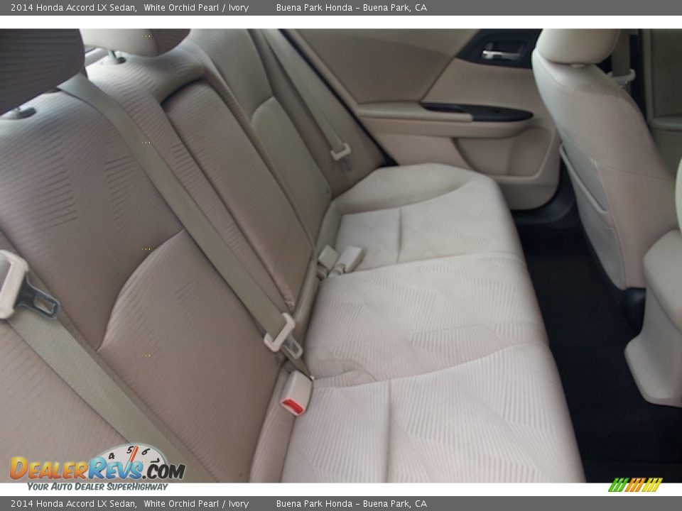 2014 Honda Accord LX Sedan White Orchid Pearl / Ivory Photo #14