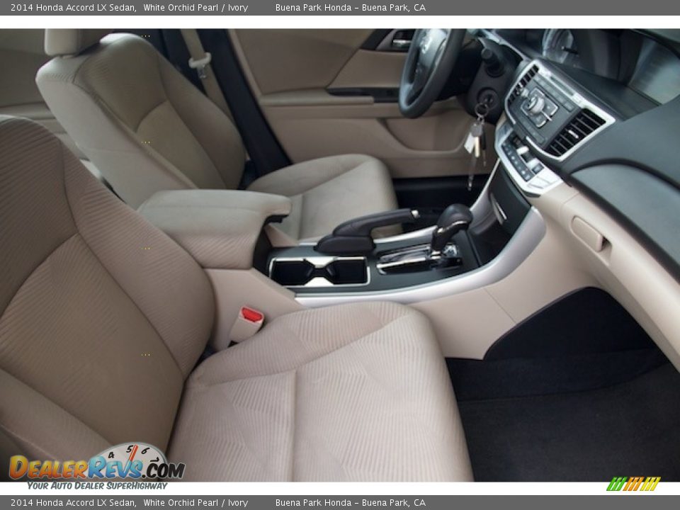 2014 Honda Accord LX Sedan White Orchid Pearl / Ivory Photo #16