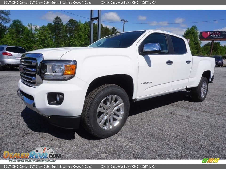 Front 3/4 View of 2017 GMC Canyon SLT Crew Cab Photo #3