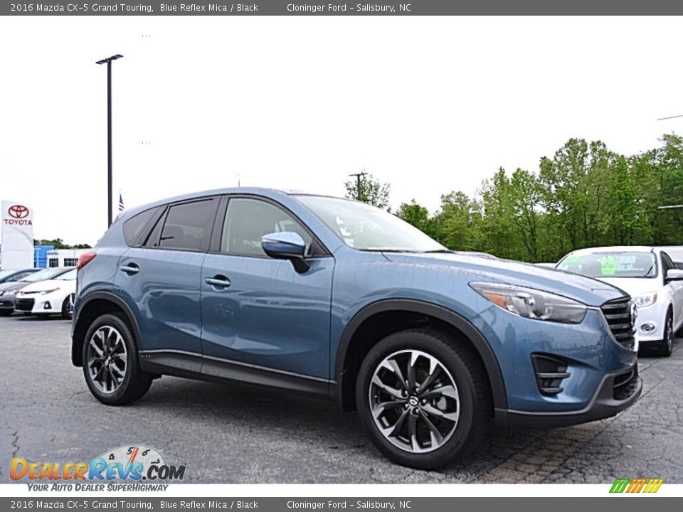 Front 3/4 View of 2016 Mazda CX-5 Grand Touring Photo #1