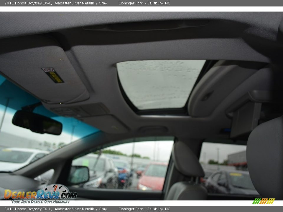 2011 Honda Odyssey EX-L Alabaster Silver Metallic / Gray Photo #10