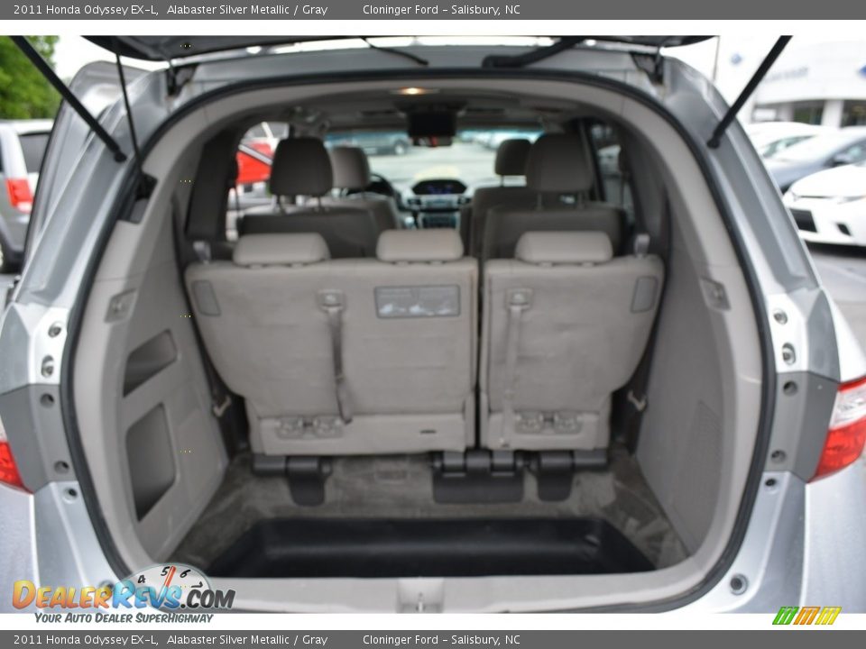 2011 Honda Odyssey EX-L Alabaster Silver Metallic / Gray Photo #13