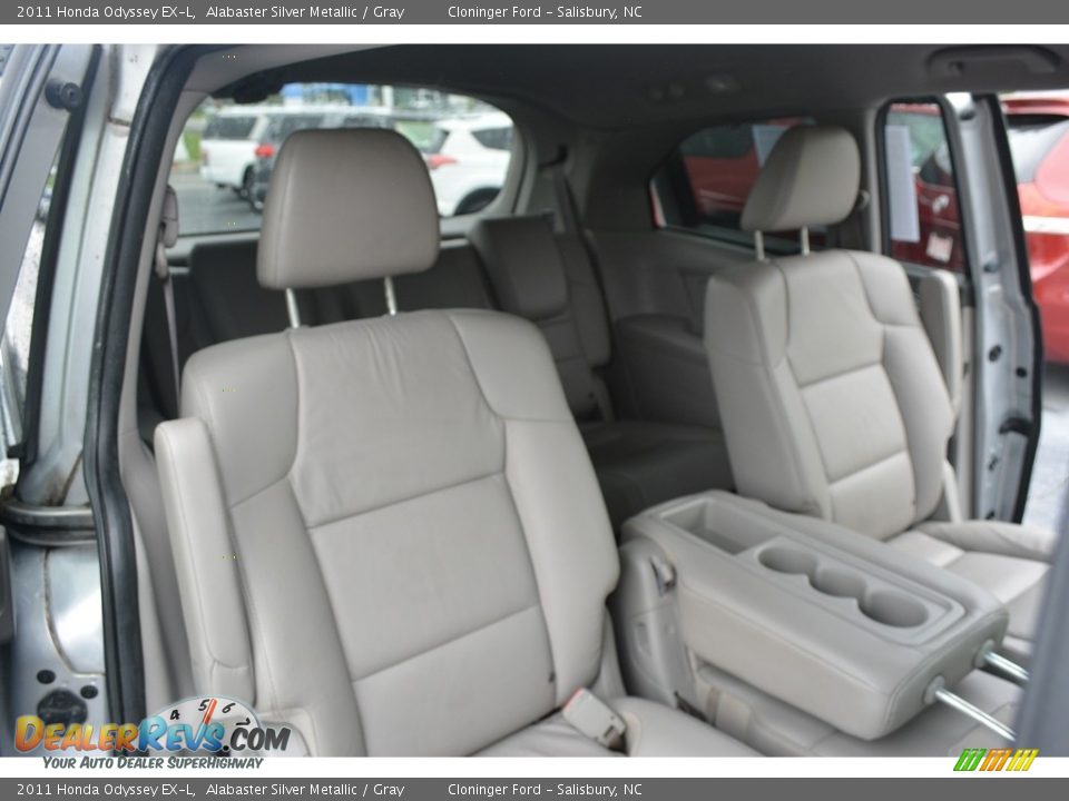 2011 Honda Odyssey EX-L Alabaster Silver Metallic / Gray Photo #16