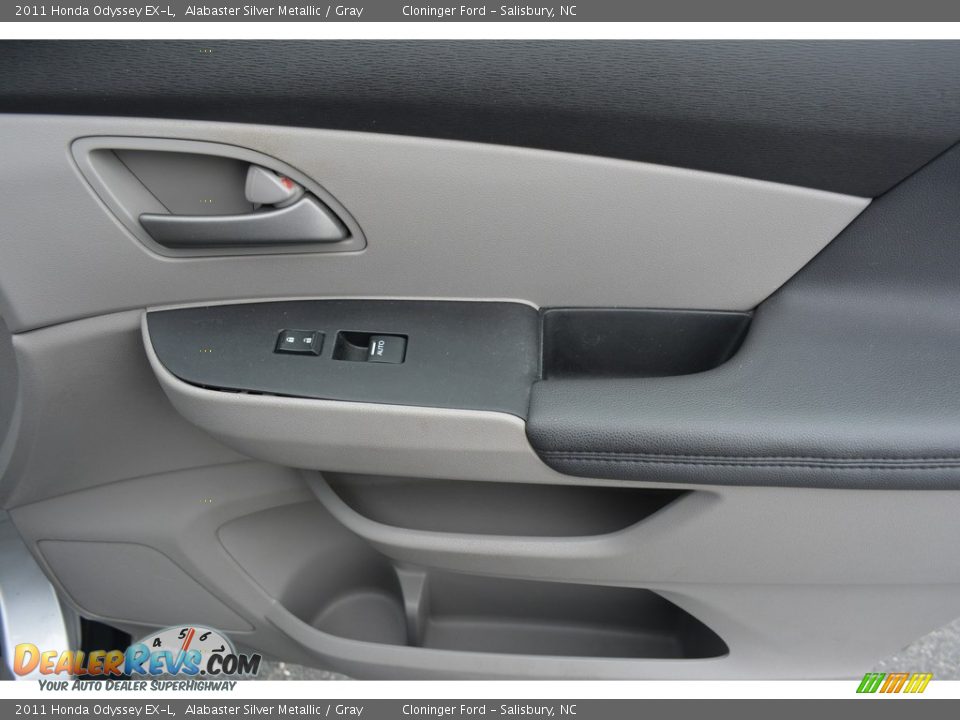 2011 Honda Odyssey EX-L Alabaster Silver Metallic / Gray Photo #17