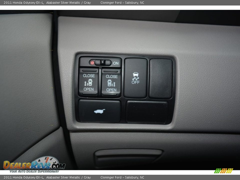 2011 Honda Odyssey EX-L Alabaster Silver Metallic / Gray Photo #26