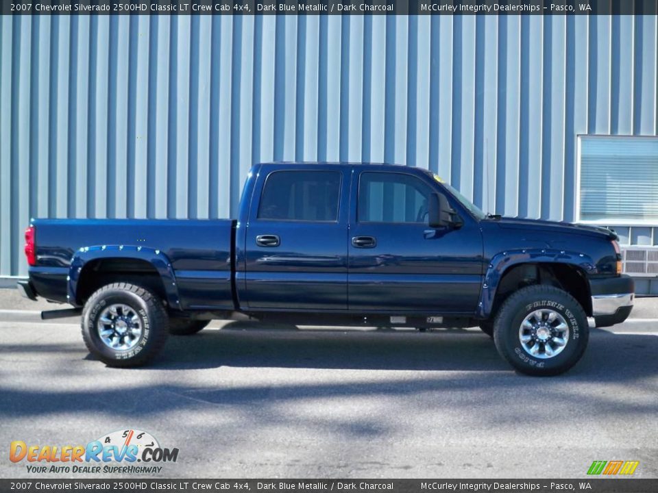 2007 Chevrolet Silverado 2500HD Classic LT Crew Cab 4x4 Dark Blue Metallic / Dark Charcoal Photo #2