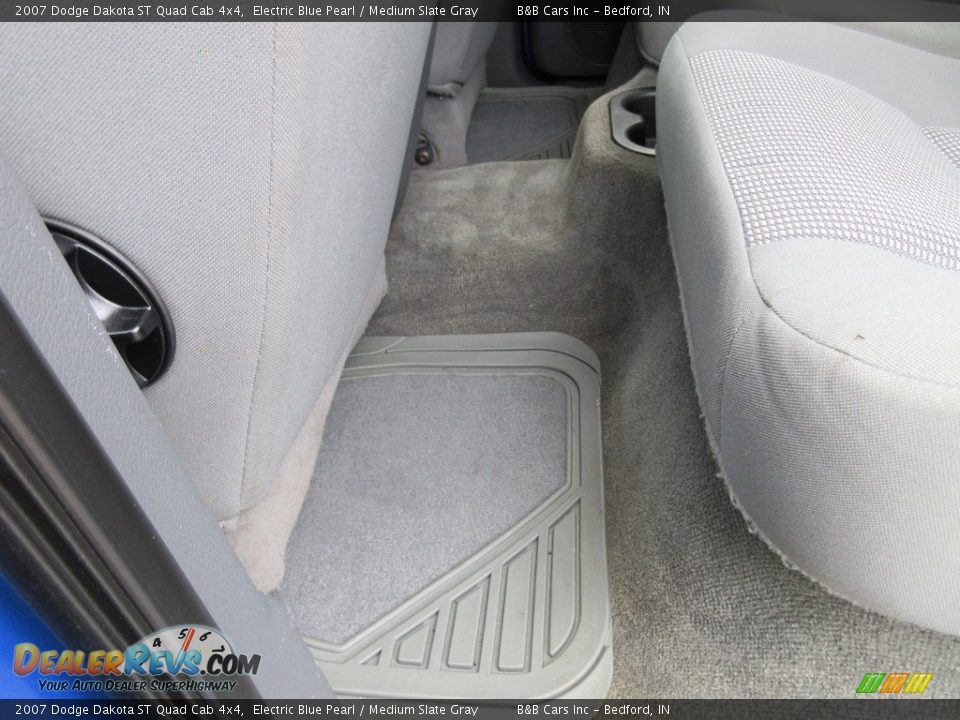 2007 Dodge Dakota ST Quad Cab 4x4 Electric Blue Pearl / Medium Slate Gray Photo #14