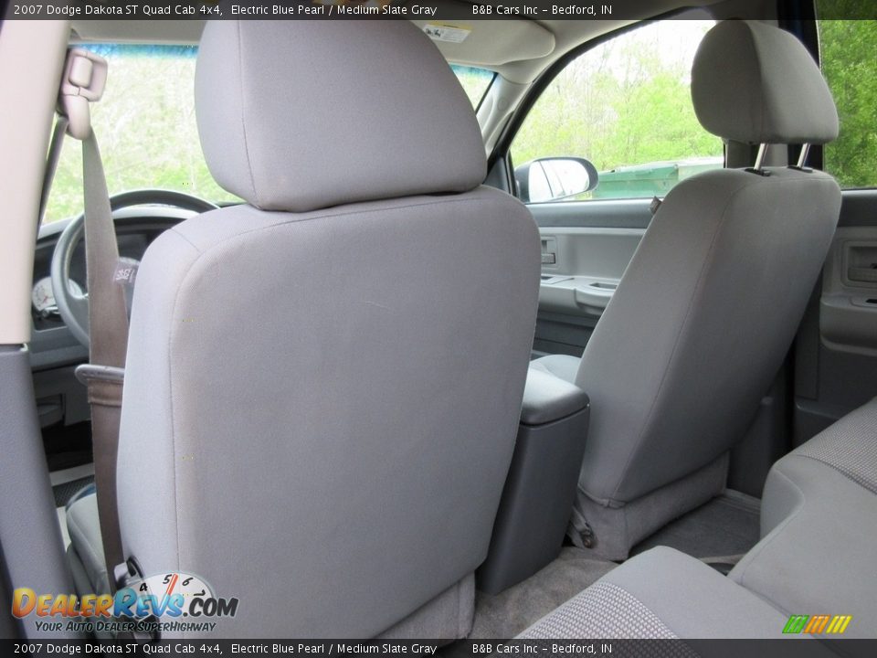 2007 Dodge Dakota ST Quad Cab 4x4 Electric Blue Pearl / Medium Slate Gray Photo #15