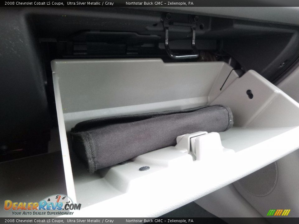 2008 Chevrolet Cobalt LS Coupe Ultra Silver Metallic / Gray Photo #28