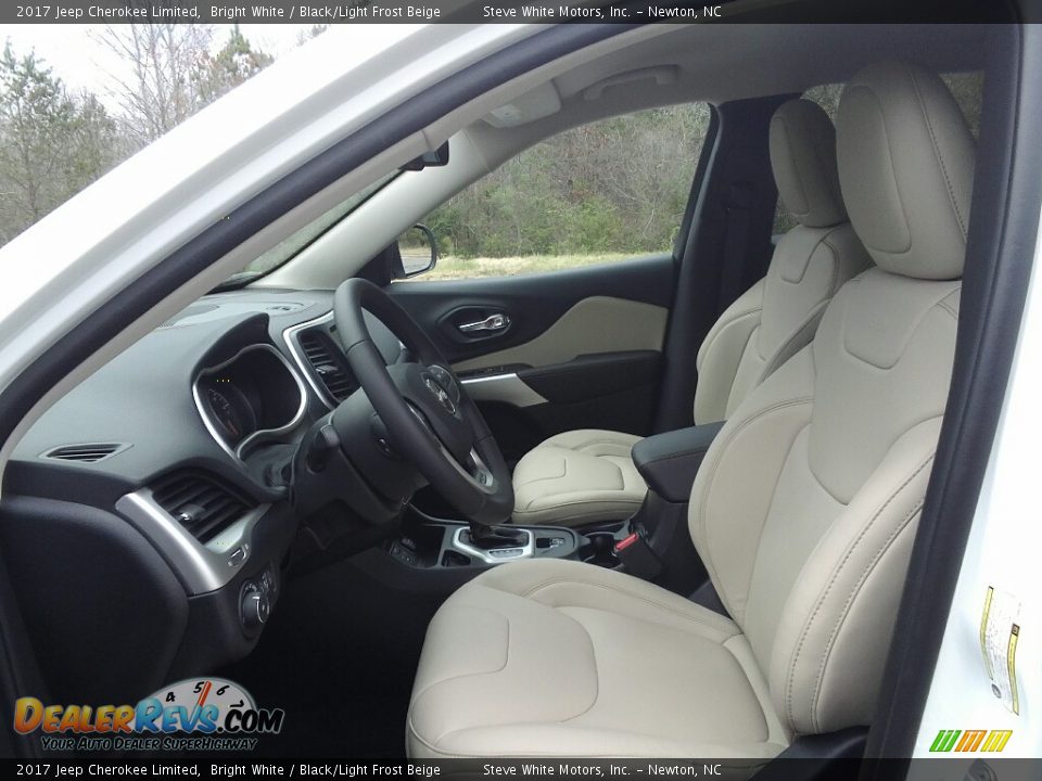 Front Seat of 2017 Jeep Cherokee Limited Photo #10