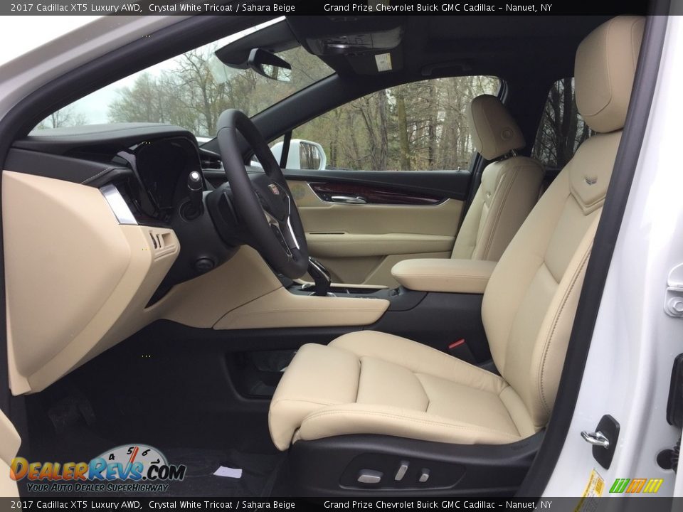 2017 Cadillac XT5 Luxury AWD Crystal White Tricoat / Sahara Beige Photo #9
