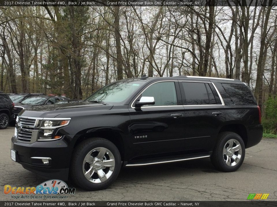 Front 3/4 View of 2017 Chevrolet Tahoe Premier 4WD Photo #1