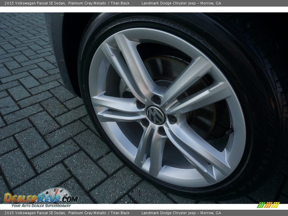 2015 Volkswagen Passat SE Sedan Platinum Gray Metallic / Titan Black Photo #13