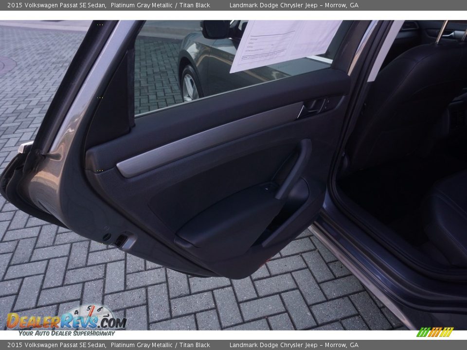 2015 Volkswagen Passat SE Sedan Platinum Gray Metallic / Titan Black Photo #15