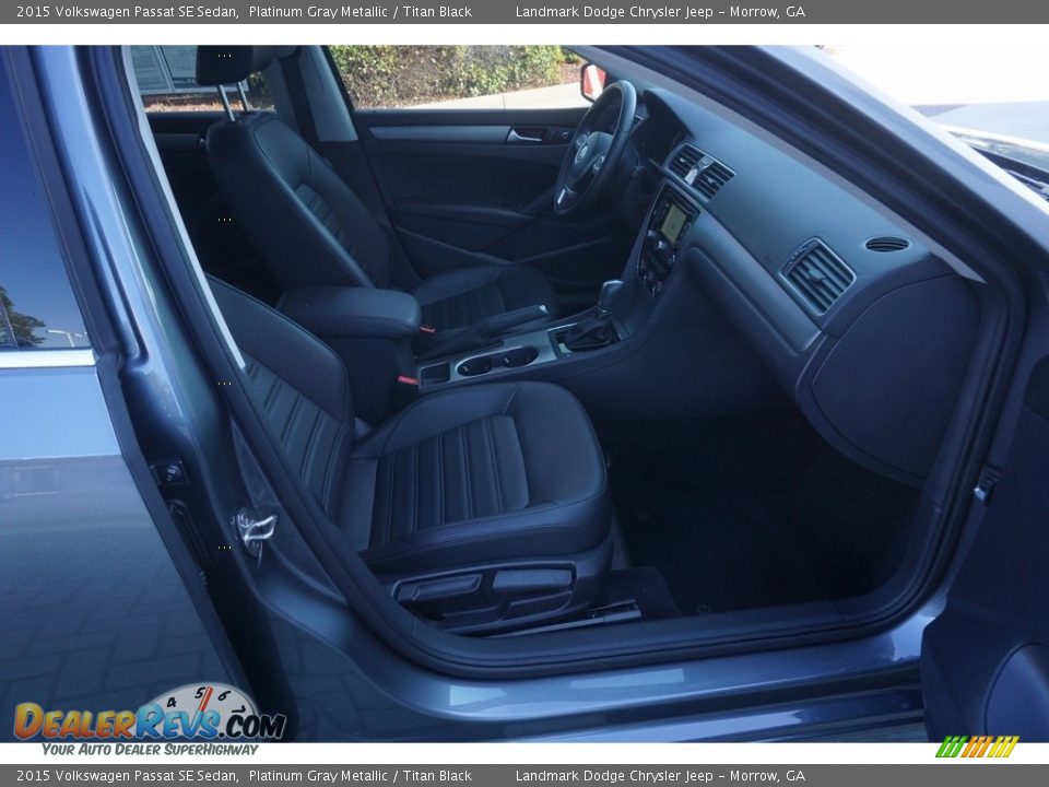 2015 Volkswagen Passat SE Sedan Platinum Gray Metallic / Titan Black Photo #22