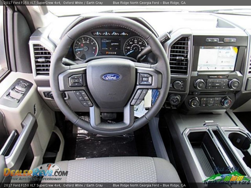 2017 Ford F150 XLT SuperCrew 4x4 Oxford White / Earth Gray Photo #16