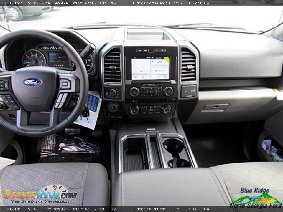 2017 Ford F150 XLT SuperCrew 4x4 Oxford White / Earth Gray Photo #17