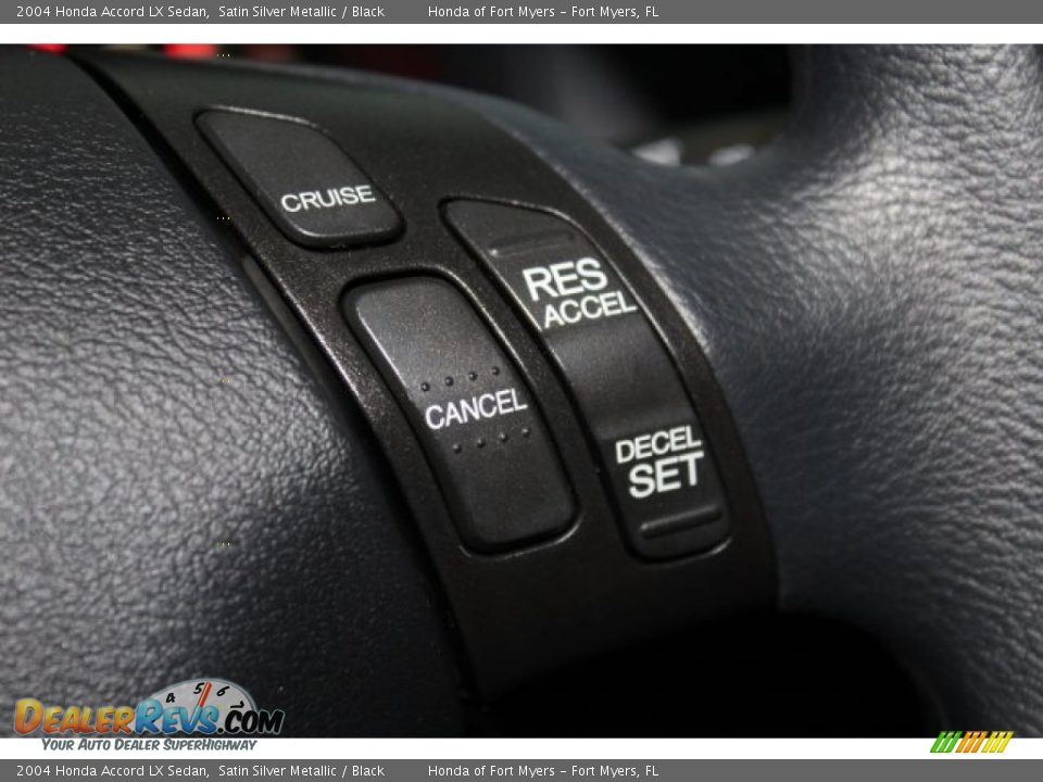 2004 Honda Accord LX Sedan Satin Silver Metallic / Black Photo #16