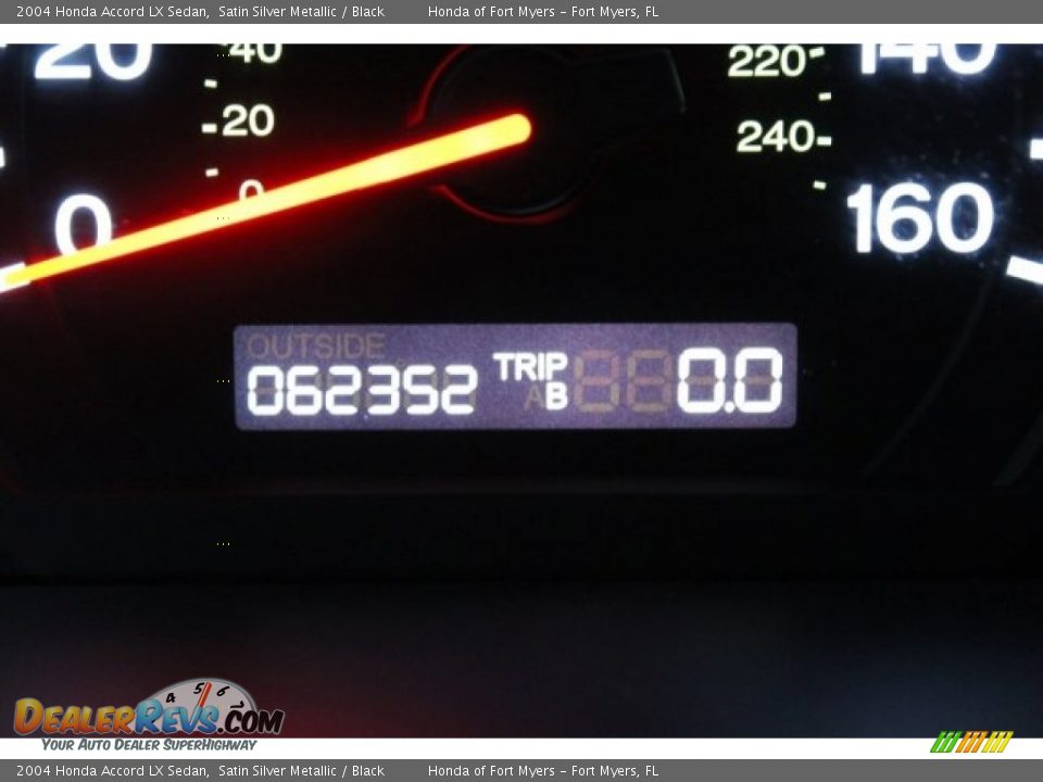 2004 Honda Accord LX Sedan Satin Silver Metallic / Black Photo #17