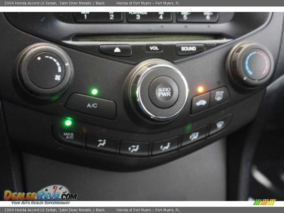 2004 Honda Accord LX Sedan Satin Silver Metallic / Black Photo #20