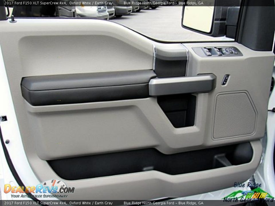 2017 Ford F150 XLT SuperCrew 4x4 Oxford White / Earth Gray Photo #29