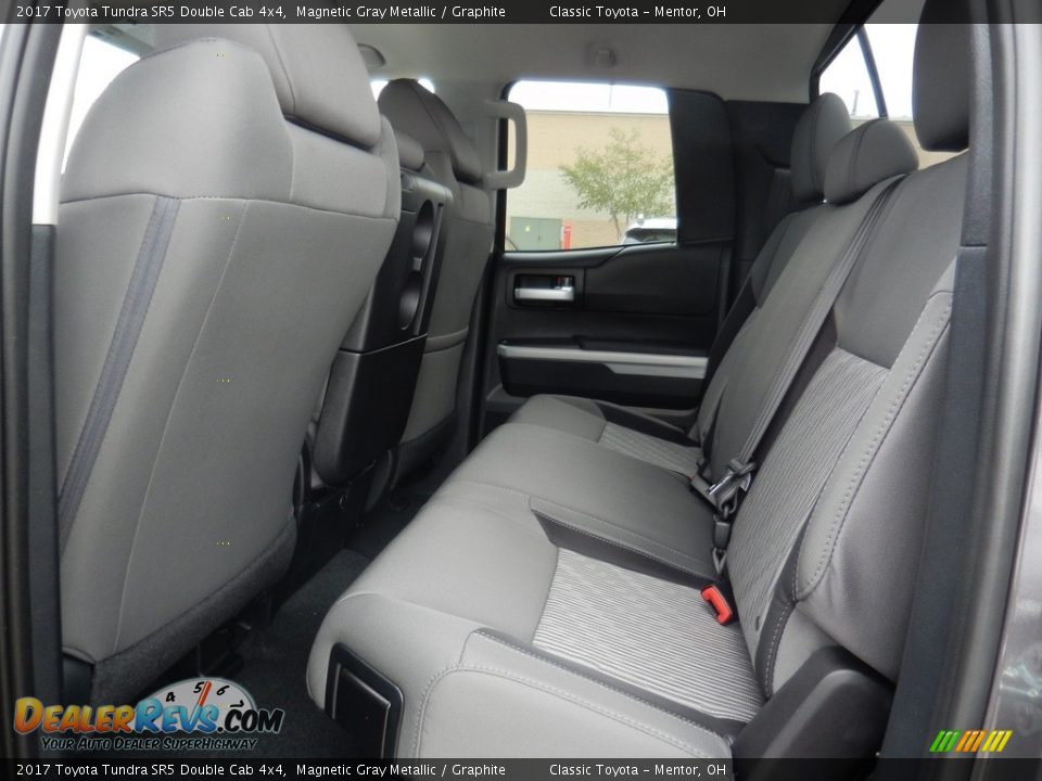 2017 Toyota Tundra SR5 Double Cab 4x4 Magnetic Gray Metallic / Graphite Photo #6