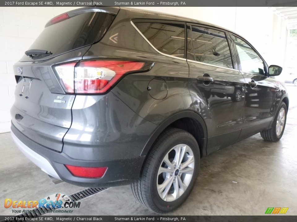 2017 Ford Escape SE 4WD Magnetic / Charcoal Black Photo #2