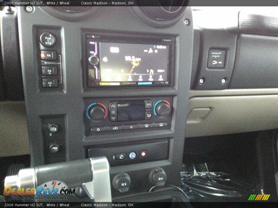 2006 Hummer H2 SUT White / Wheat Photo #21