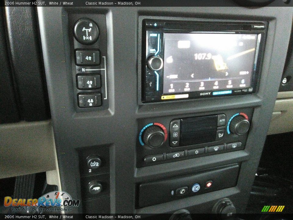 2006 Hummer H2 SUT White / Wheat Photo #24