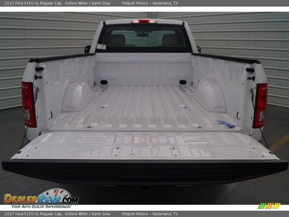 2017 Ford F150 XL Regular Cab Oxford White / Earth Gray Photo #10