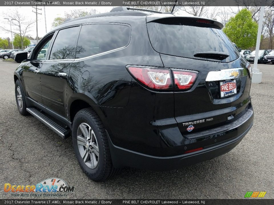 2017 Chevrolet Traverse LT AWD Mosaic Black Metallic / Ebony Photo #4