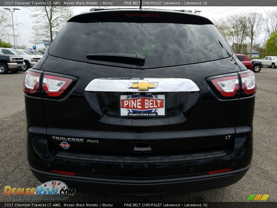 2017 Chevrolet Traverse LT AWD Mosaic Black Metallic / Ebony Photo #5
