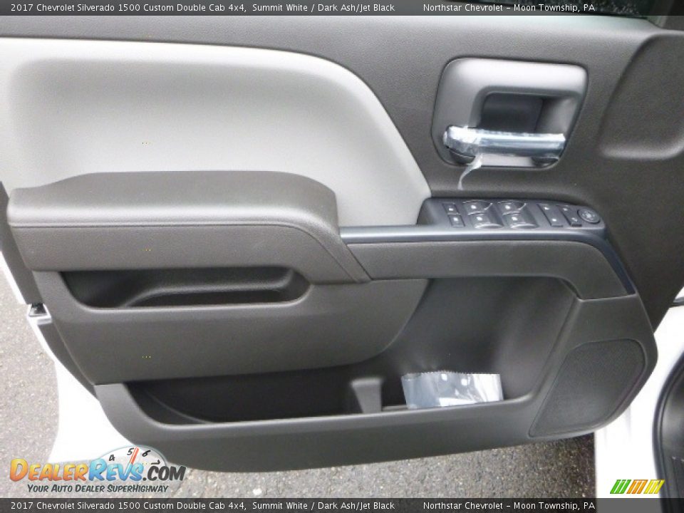 2017 Chevrolet Silverado 1500 Custom Double Cab 4x4 Summit White / Dark Ash/Jet Black Photo #16