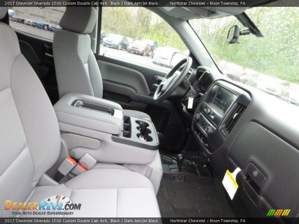 2017 Chevrolet Silverado 1500 Custom Double Cab 4x4 Black / Dark Ash/Jet Black Photo #10