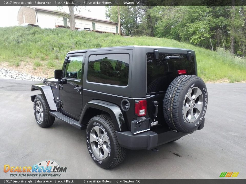 2017 Jeep Wrangler Sahara 4x4 Black / Black Photo #9