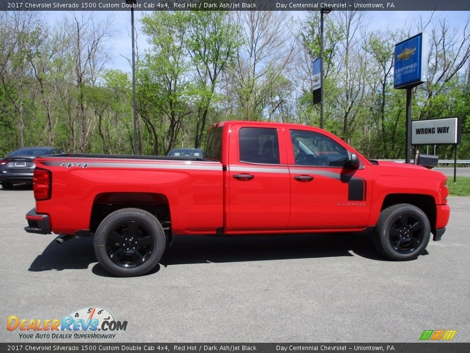 2017 Chevrolet Silverado 1500 Custom Double Cab 4x4 Red Hot / Dark Ash/Jet Black Photo #8