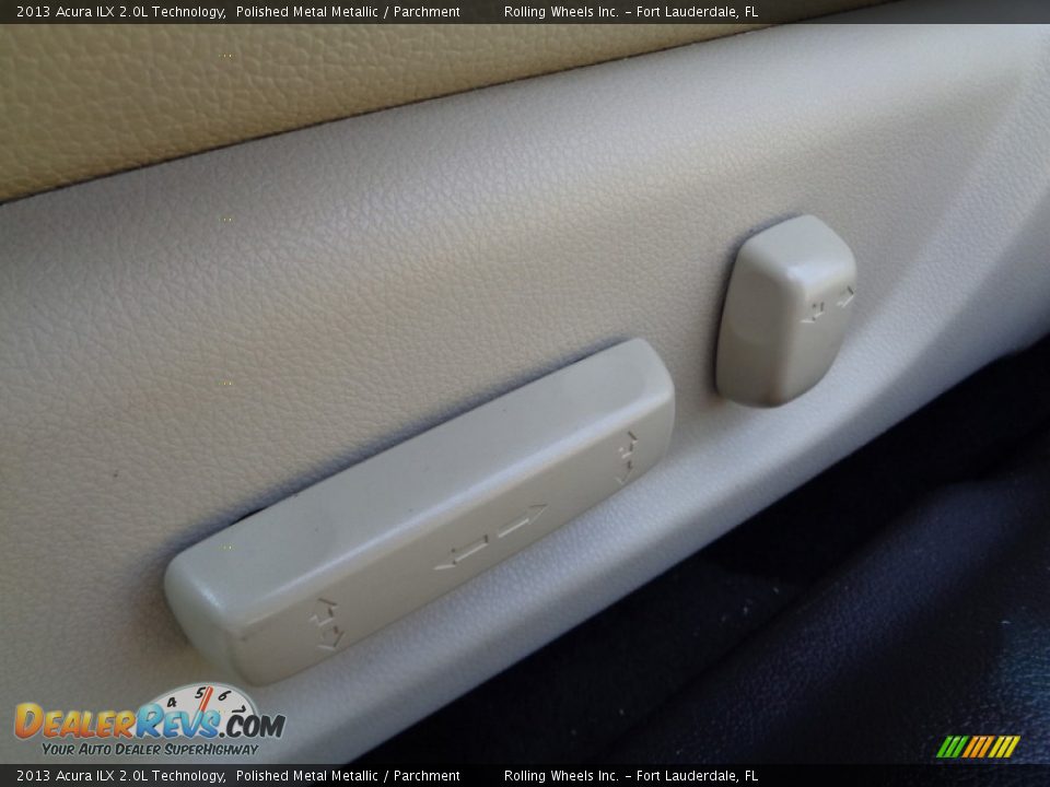 2013 Acura ILX 2.0L Technology Polished Metal Metallic / Parchment Photo #26