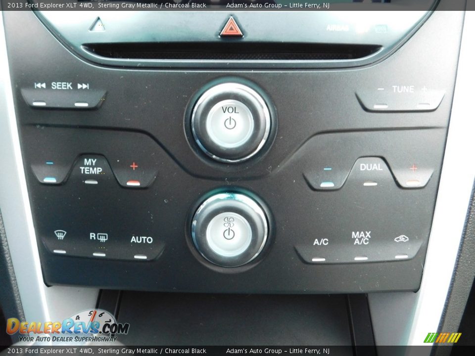 2013 Ford Explorer XLT 4WD Sterling Gray Metallic / Charcoal Black Photo #31